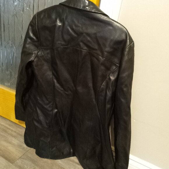 Danier Black Leather Coat Jacket with buttons - Picture 2 of 16